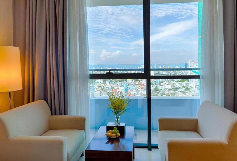 اتاق سوپریور با چشمانداز شهر, Grand Tourane Hotel Da Nang