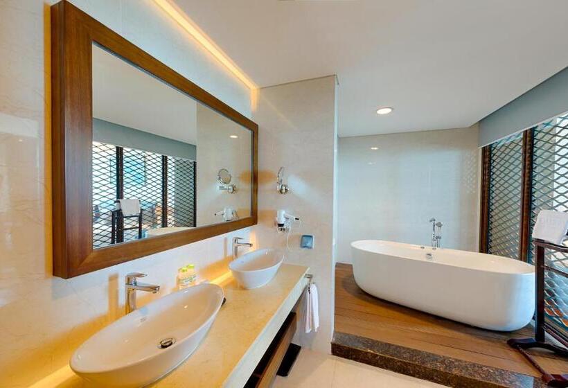 سوییت, Grand Tourane Hotel Da Nang