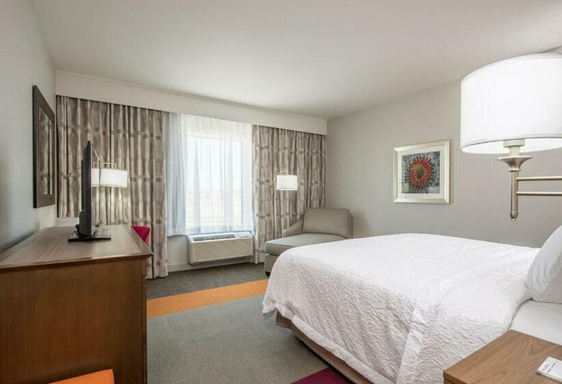 장애인을 위한 킹사이즈 침대 스탠다드 룸, Hampton Inn & Suites Phoenix East Mesa