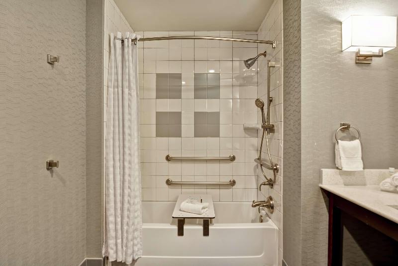 Büyük Çift Kişilik Yataklı Süit, Homewood Suites By Hilton Techridge Parmer @ I 35