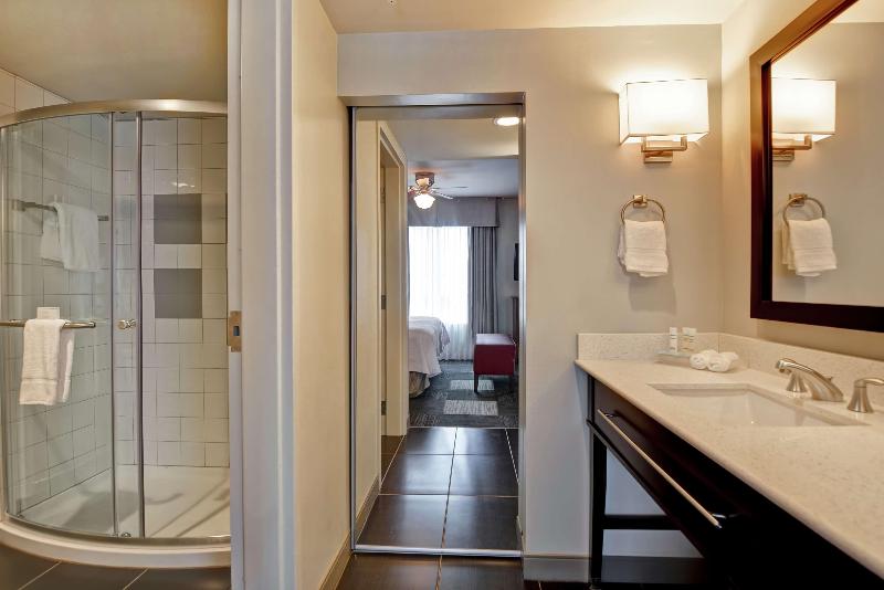 Büyük Çift Kişilik Yataklı Süit, Homewood Suites By Hilton Techridge Parmer @ I 35