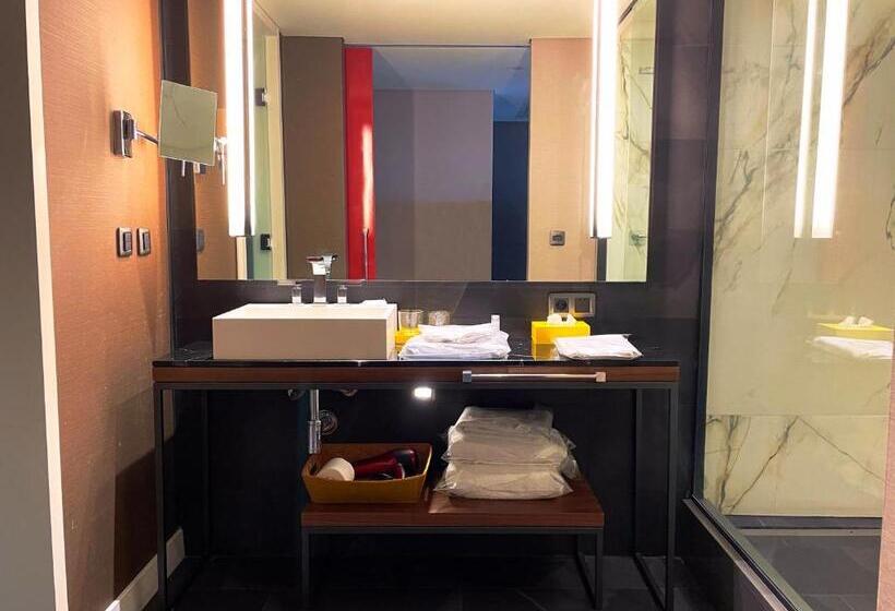 带大床的标准工作室, Hyatt Centric Montevideo