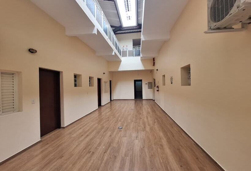 Economy Kamer, Itapema