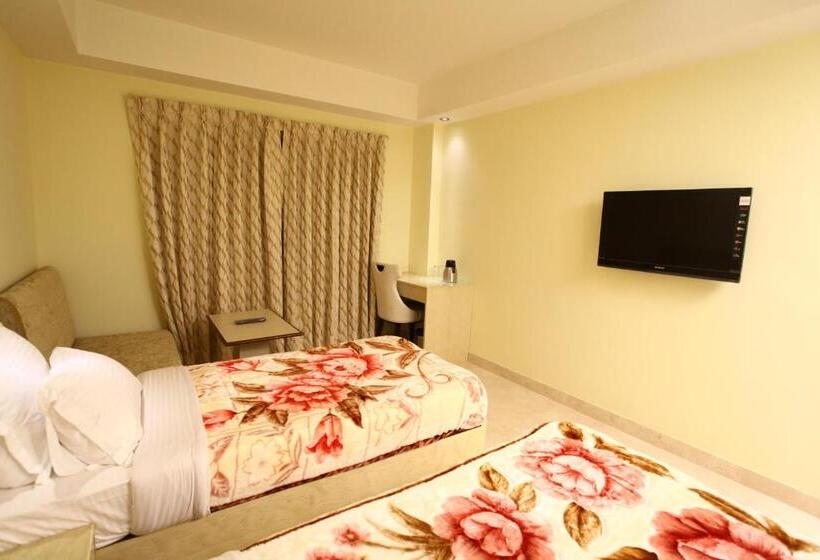 اتاق لوکس, Mayur