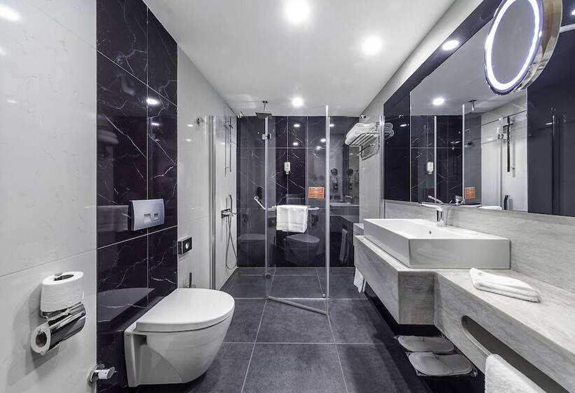 סוויטת ג'וניור נוף לים, Park Dedeman Trabzon