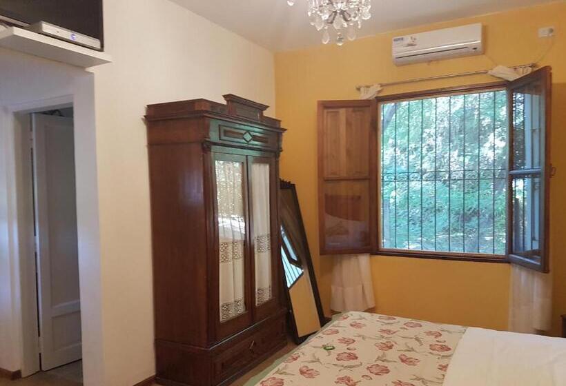 Четырехместный Номер Стандарт, Posada Del Olivo