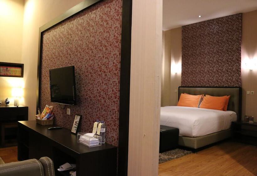 جناح, Roditha Banjarbaru