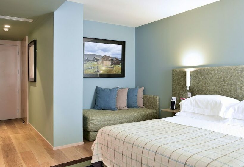 اتاق پنت هاوس, The Editory House Ribeira Porto