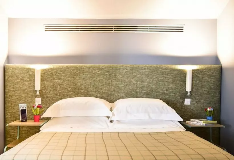 اتاق پنت هاوس, The Editory House Ribeira Porto