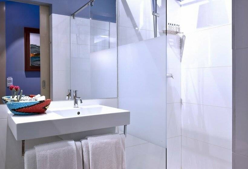 اتاق پنت هاوس, The Editory House Ribeira Porto