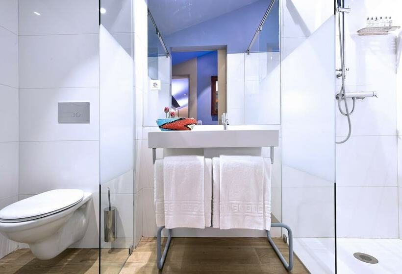 اتاق پنت هاوس, The Editory House Ribeira Porto