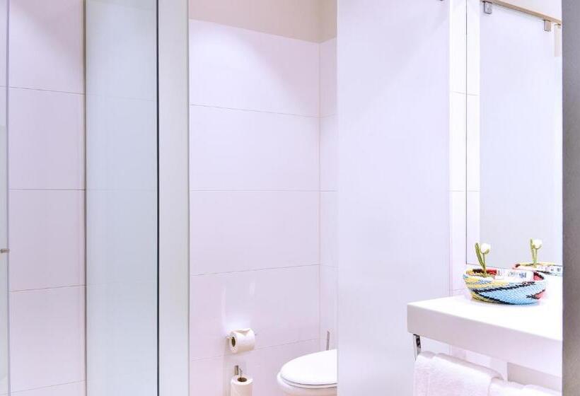 اتاق پرمیوم, The Editory House Ribeira Porto