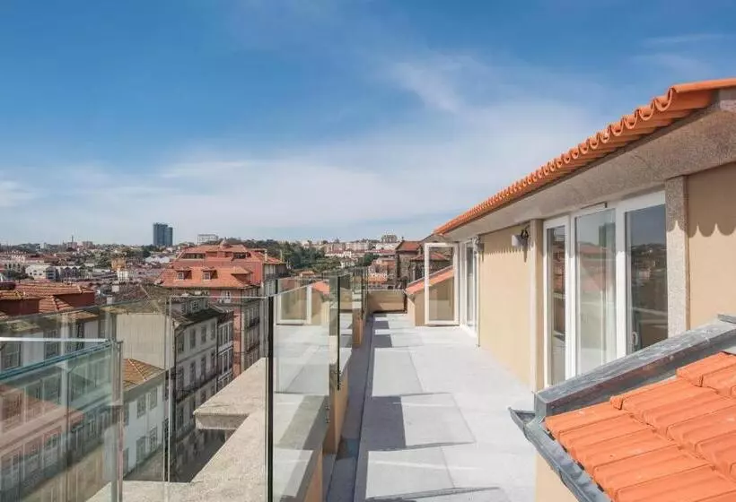 اتاق پنت هاوس, The Editory House Ribeira Porto