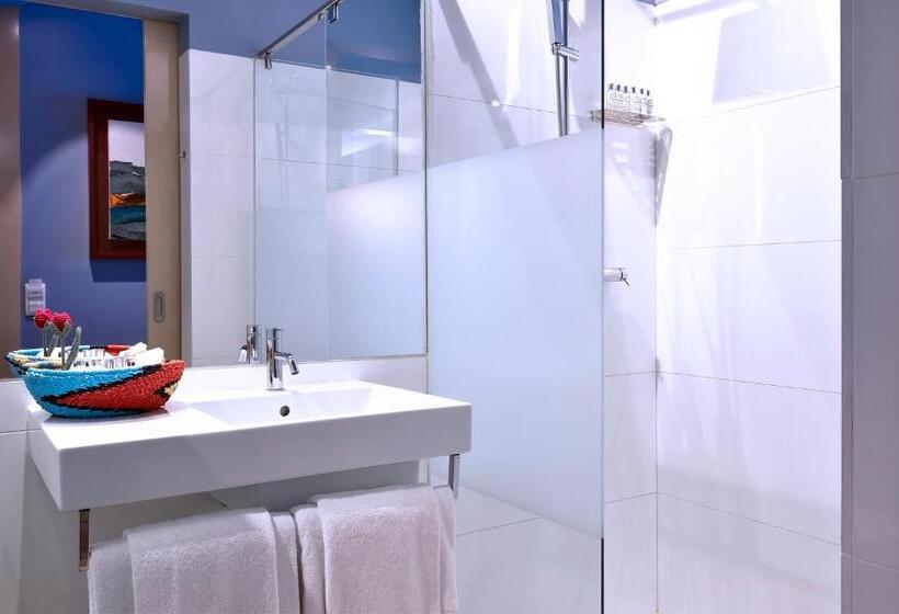 اتاق پنت هاوس, The Editory House Ribeira Porto