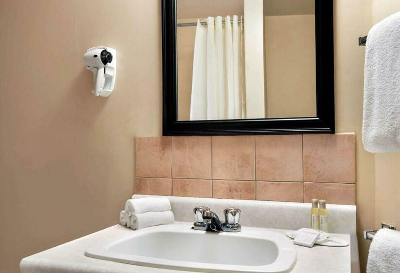 إستوديو قياسى, Thriftlodge Edmonton