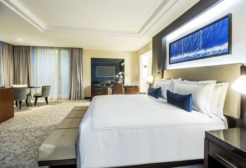 Suite with Terrace, Tower San Luis Potosi