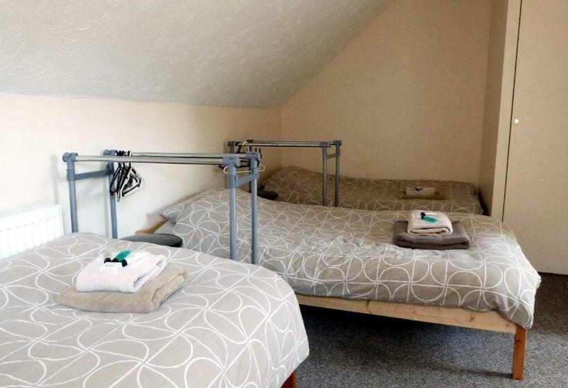 エコノミートリプルルーム, Riverside