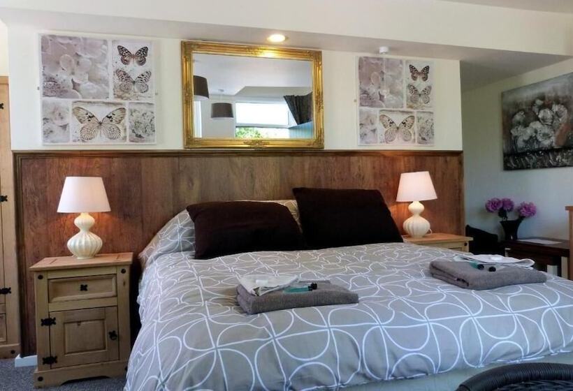 スタンダードスタジオ, Riverside