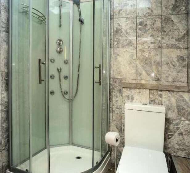 スーペリアトリプルルーム, Riverside