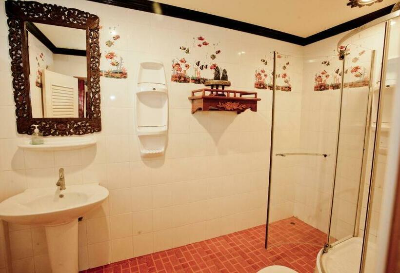 Номер Стандарт с Балконом, Paradise Pearl Bungalows