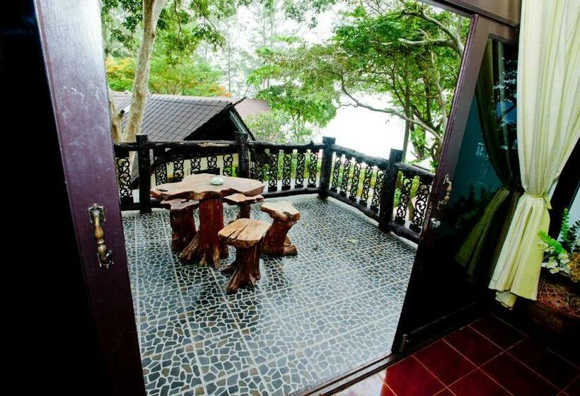 Quarto Triplo Deluxe, Paradise Pearl Bungalows