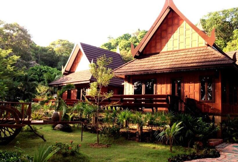 キングサイズベッドのスタンダードルーム, Paradise Pearl Bungalows