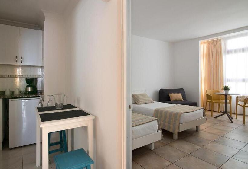 スタンダードスタジオ, Aparthotel Idafe