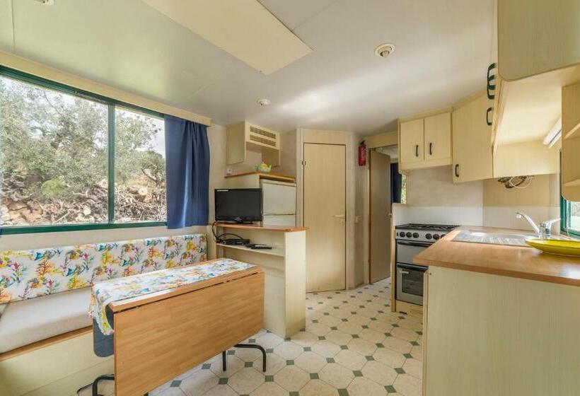 スタンダードバンガロー, Agriturismo Ss Annunziata