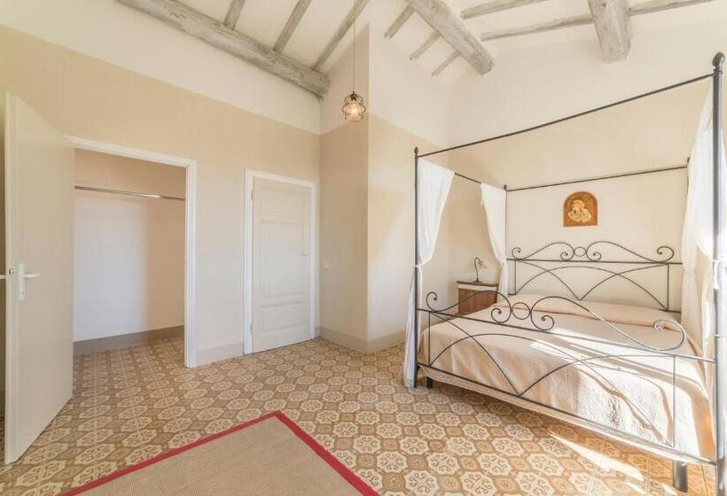 带1个卧室的带阳台的公寓, Agriturismo Ss Annunziata