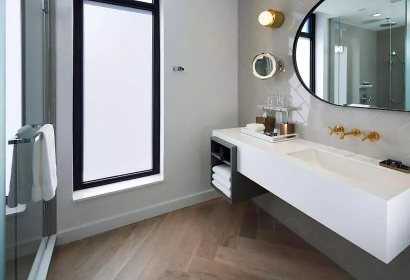 シングルデラックスルーム, Andaz Ottawa Byward Market, By Hyatt