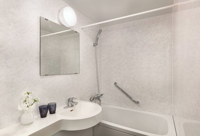 Camera Superiore, Courtyard By Marriott Hakuba