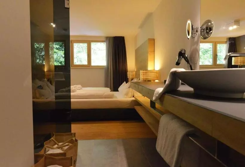 Basis Zimmer, Das Graseck   Mountain Hideaway & Health Care