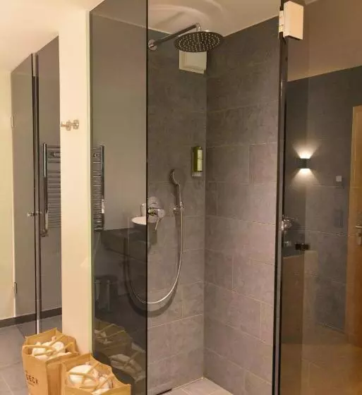 Basis Zimmer, Das Graseck   Mountain Hideaway & Health Care