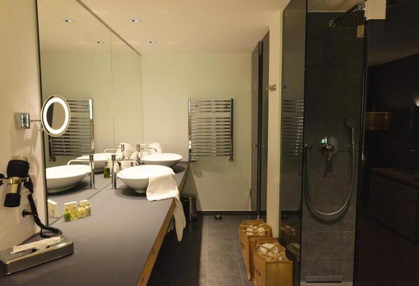 Basis Zimmer, Das Graseck   Mountain Hideaway & Health Care