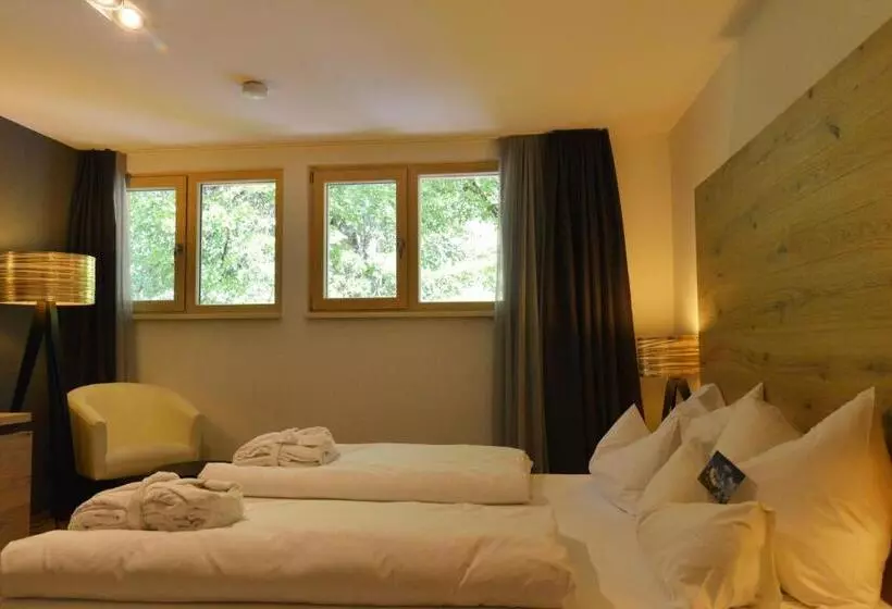 Basis Zimmer, Das Graseck   Mountain Hideaway & Health Care
