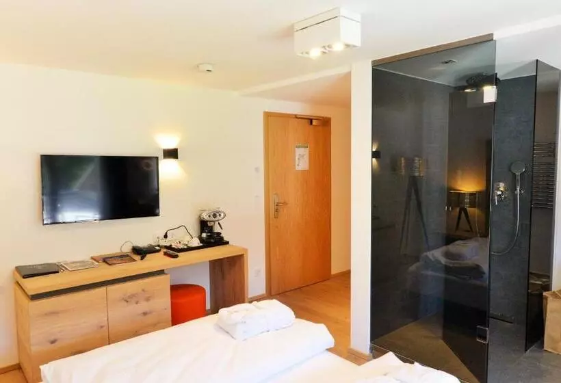 Standardzimmer mit Balkon, Das Graseck   Mountain Hideaway & Health Care