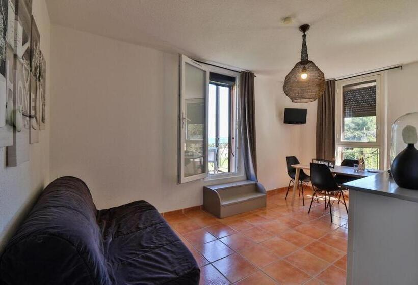 带一个卧室和一个阳台的海景公寓, Le Domaine De La Mer   Appartements De Plage Dans Un Cadre Enchanteur