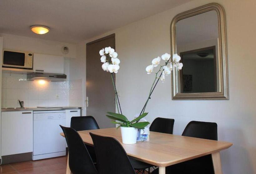 带1个卧室带花园景观的公寓, Le Domaine De La Mer   Appartements De Plage Dans Un Cadre Enchanteur