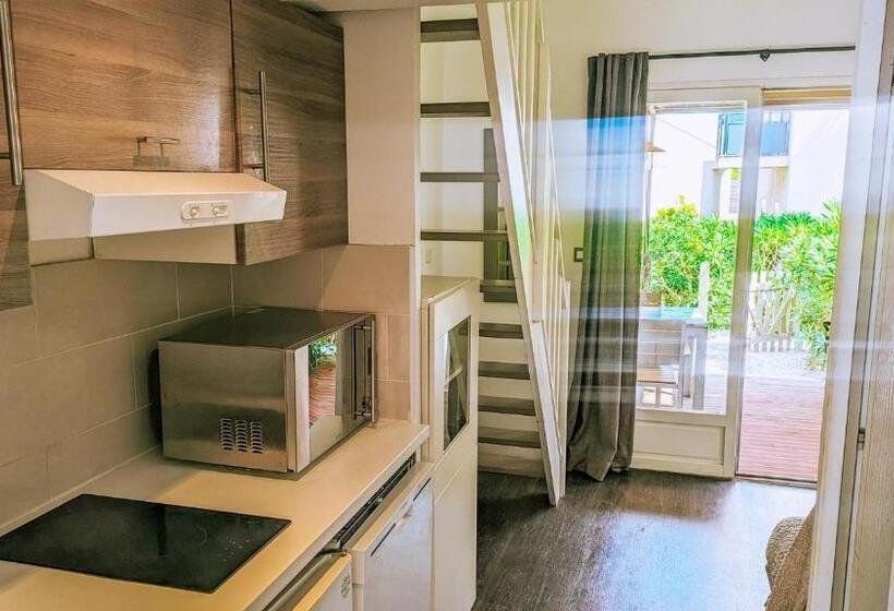 带1个卧室带花园景观的公寓, Le Domaine De La Mer   Appartements De Plage Dans Un Cadre Enchanteur