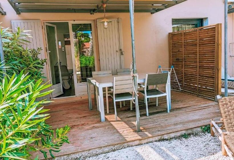 带1个卧室带花园景观的公寓, Le Domaine De La Mer   Appartements De Plage Dans Un Cadre Enchanteur