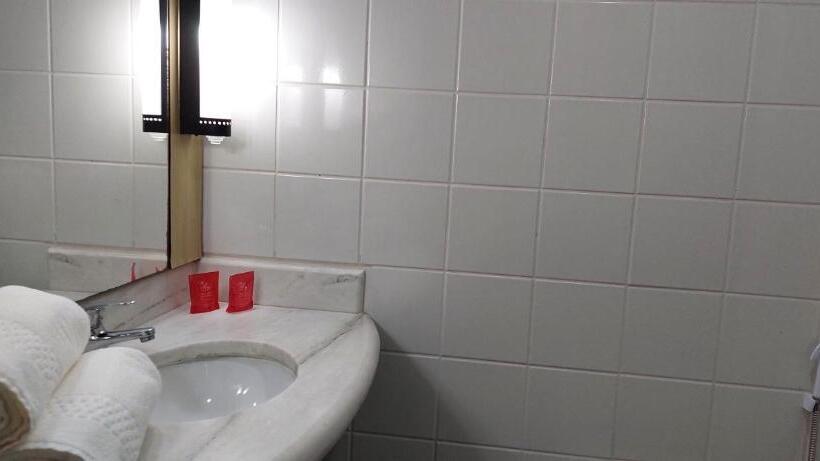 Standaard Driepersoonskamer, Ibis Santos Gonzaga Praia