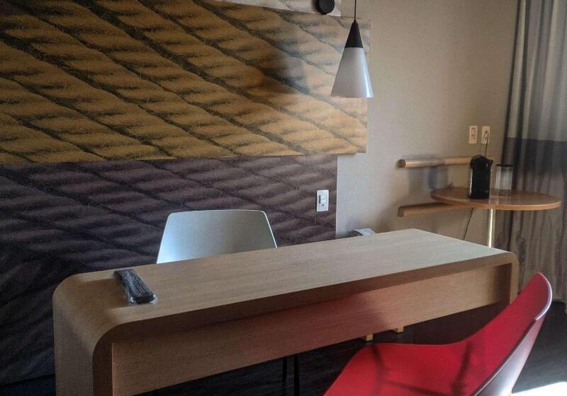 Appartement met 1 Slaapkamer, Ibis Santos Gonzaga Praia