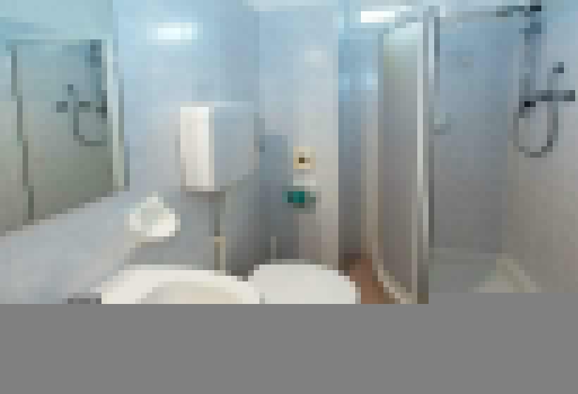 高级大房间, Mainè