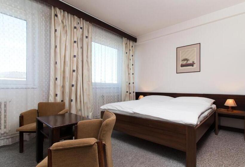 컴포트 룸, Merkur  Jablonec Nad Nisou