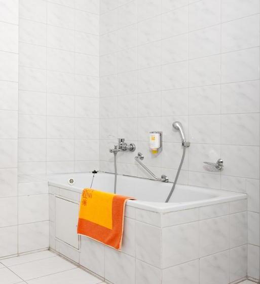 جناح, Merkur  Jablonec Nad Nisou