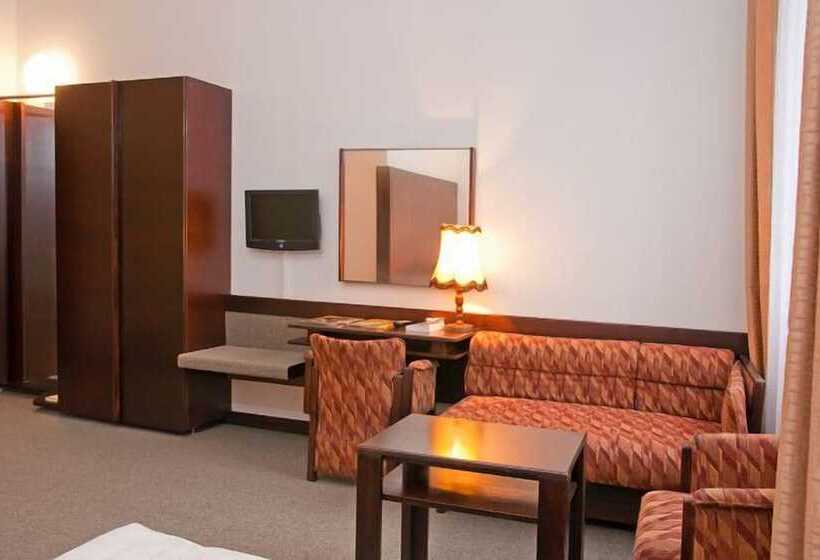 غرفة كومفورت, Merkur  Jablonec Nad Nisou