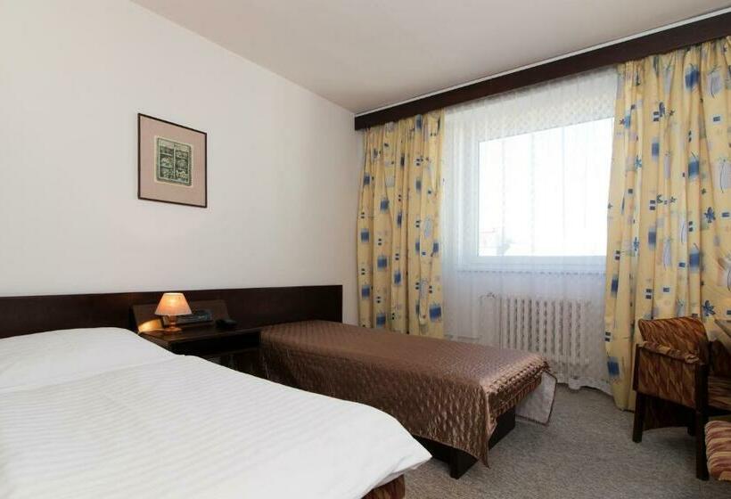 غرفة قياسية فردية, Merkur  Jablonec Nad Nisou