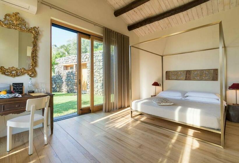 套房, Monaci Delle Terre Nere