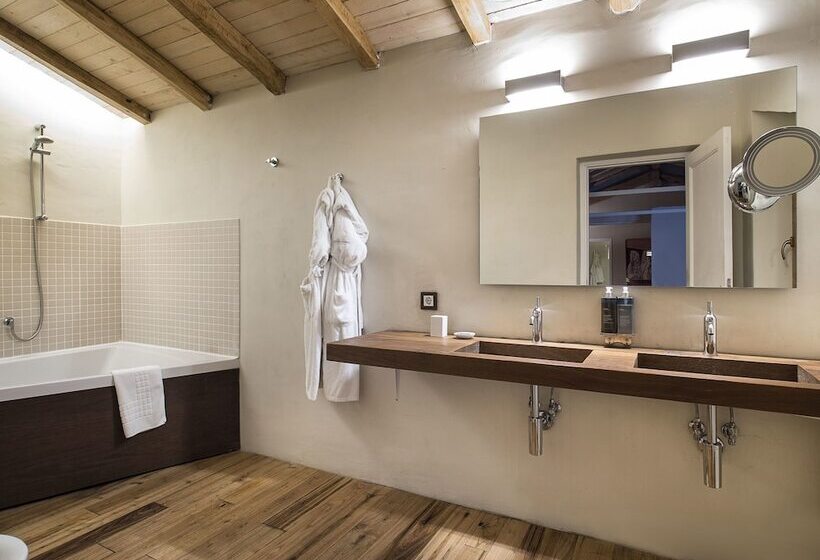 豪华套房, Monaci Delle Terre Nere