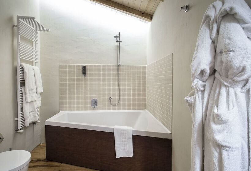 豪华套房, Monaci Delle Terre Nere